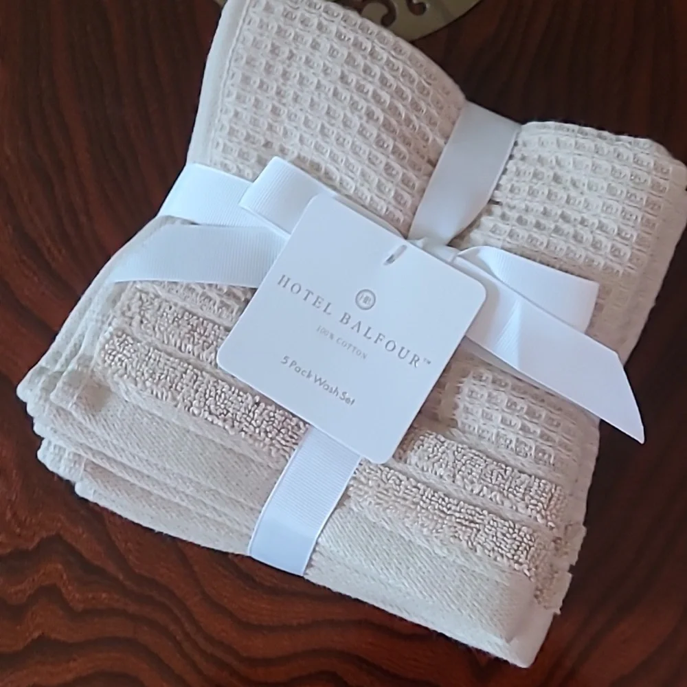 Hotel Balfour Washcloth Set